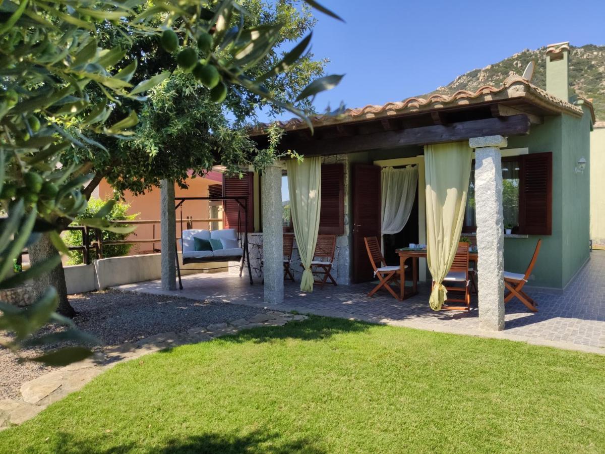 Villa Cruccuris Villasimius Exteriör bild