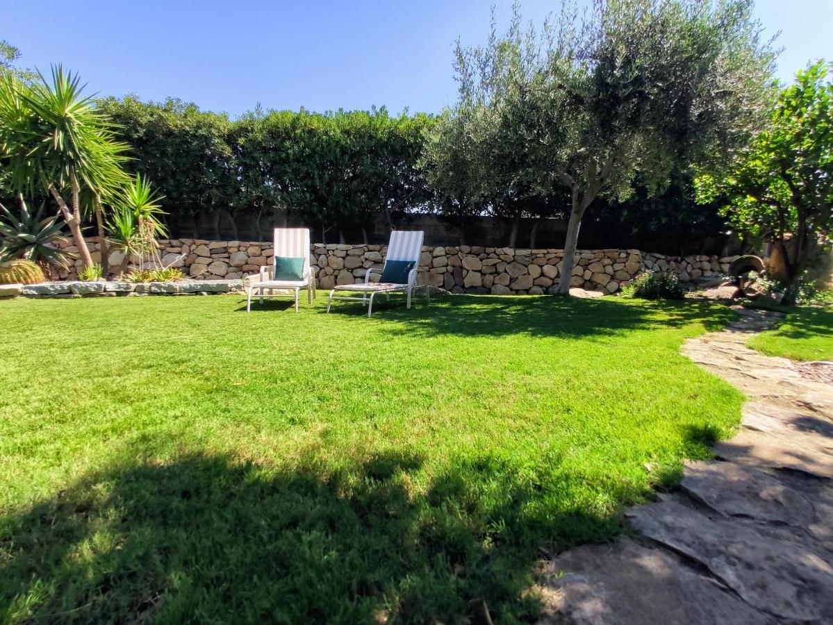 Villa Cruccuris Villasimius Exteriör bild